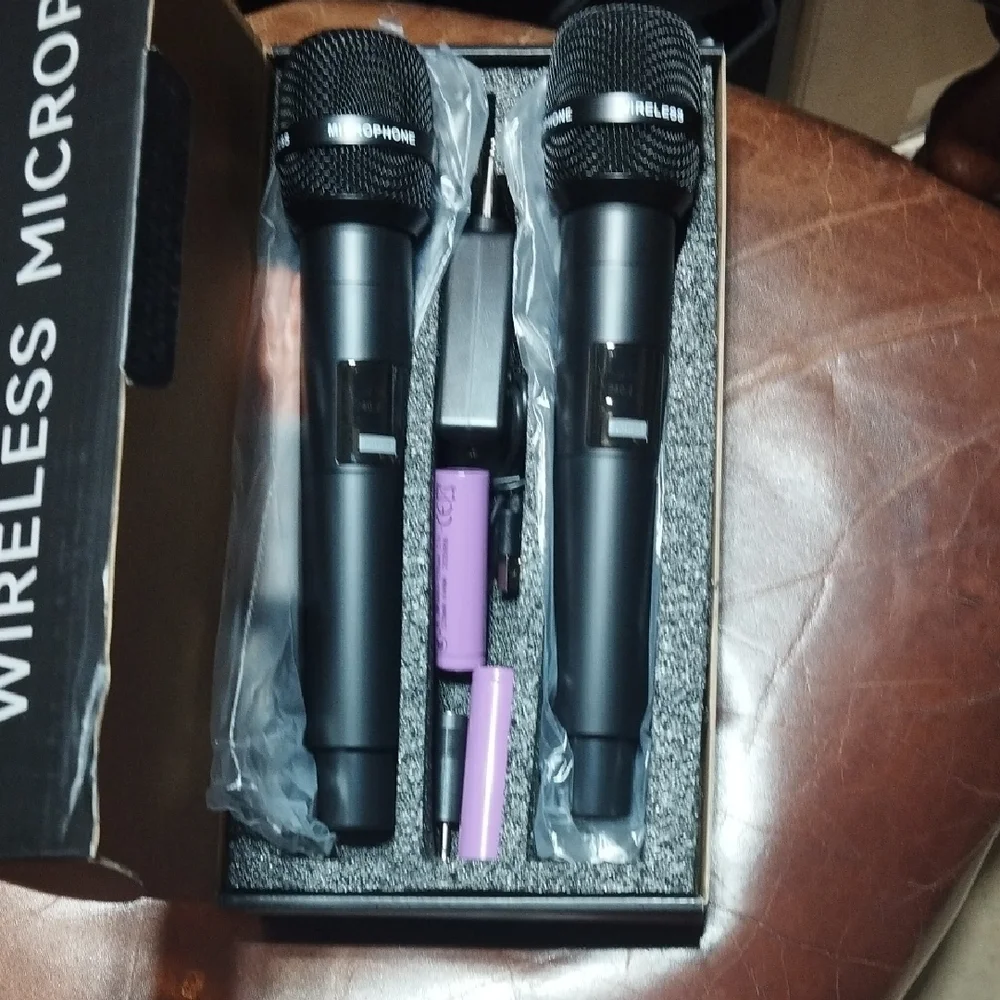 Dual Wireless Microphone System - Black